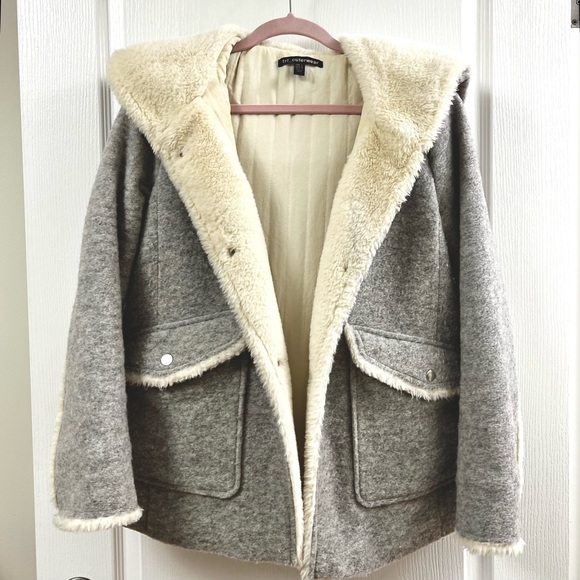 ZARA SHORT CONTRAST COAT - Picture 2 of 5